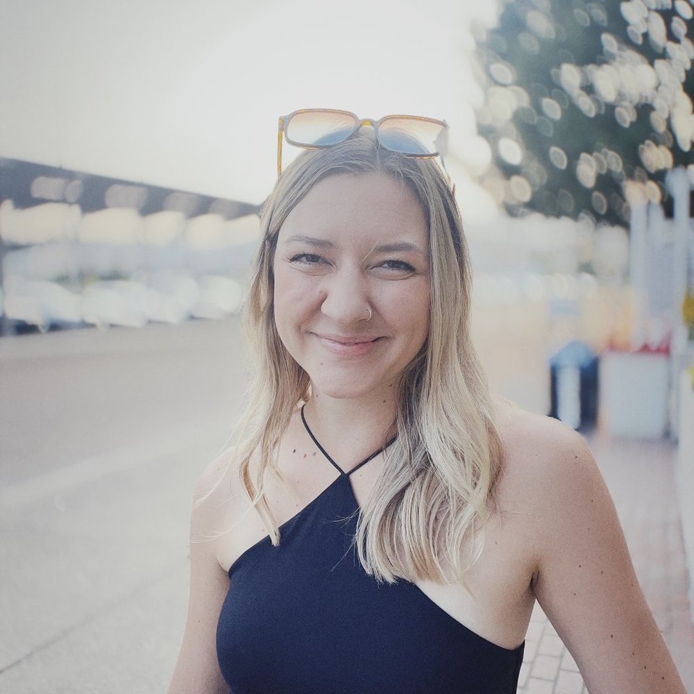 Like this listing to know when I'm going LIVE!